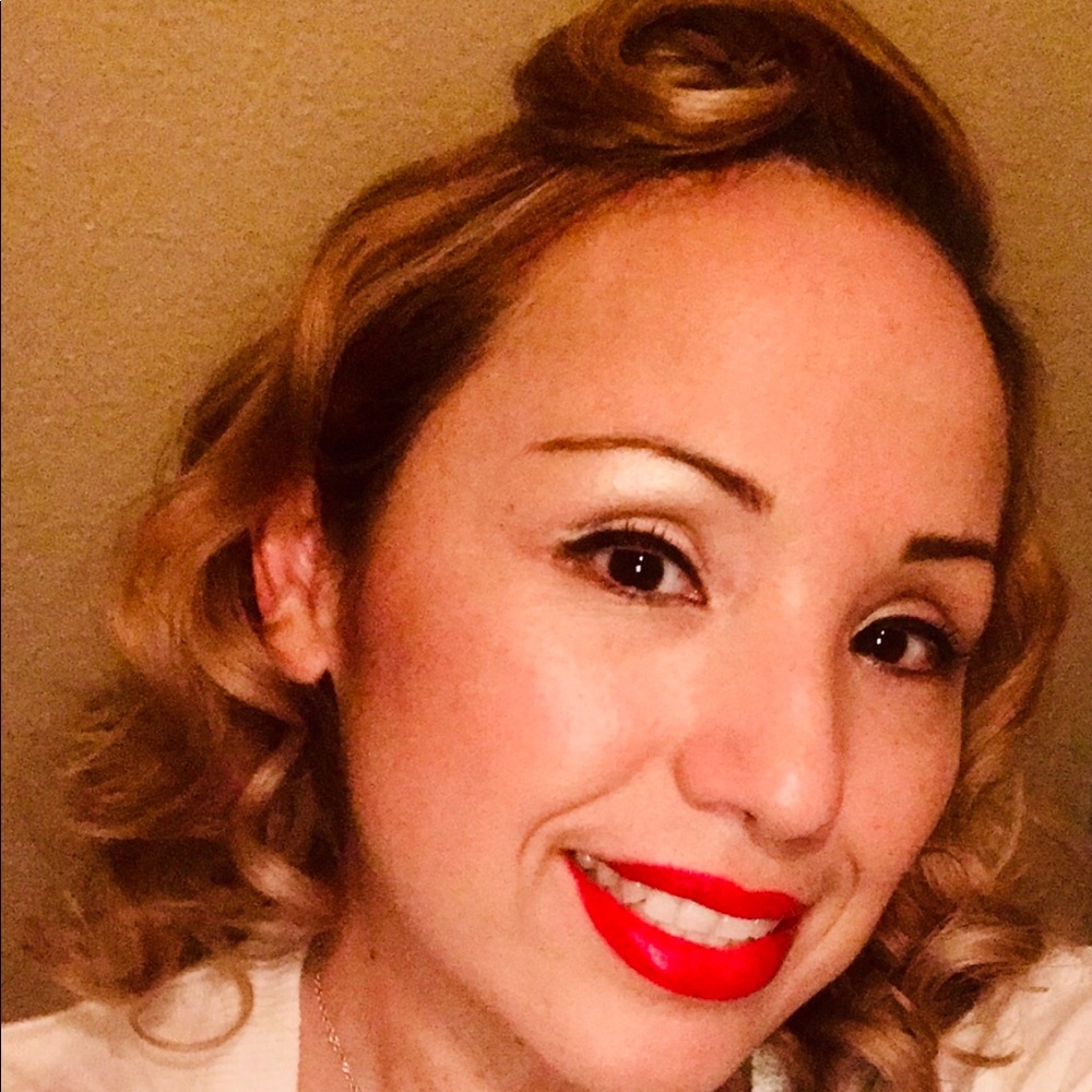 Meet your Posher, Cindy